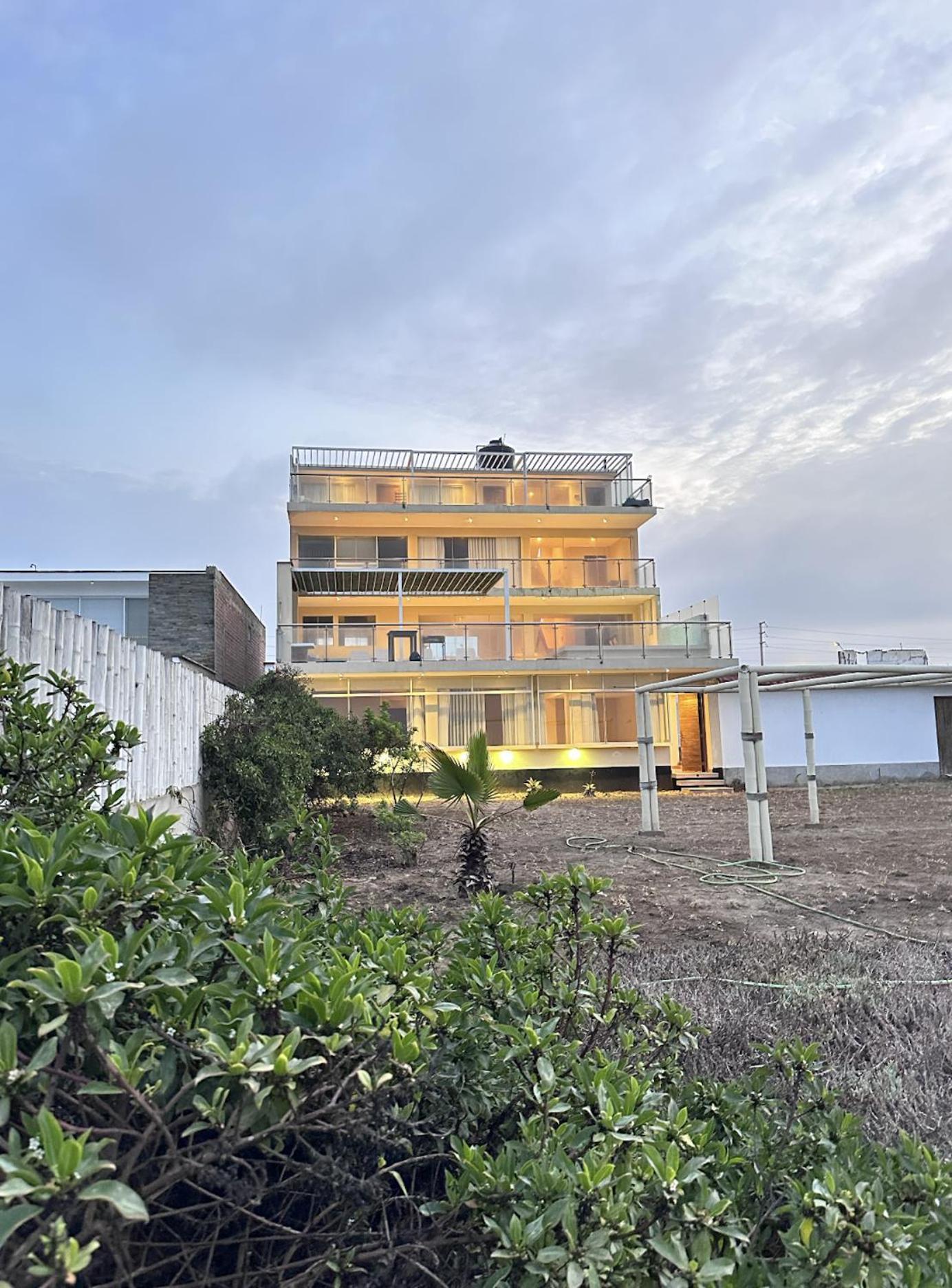 Yolo House Peru Panzió Asia Kültér fotó