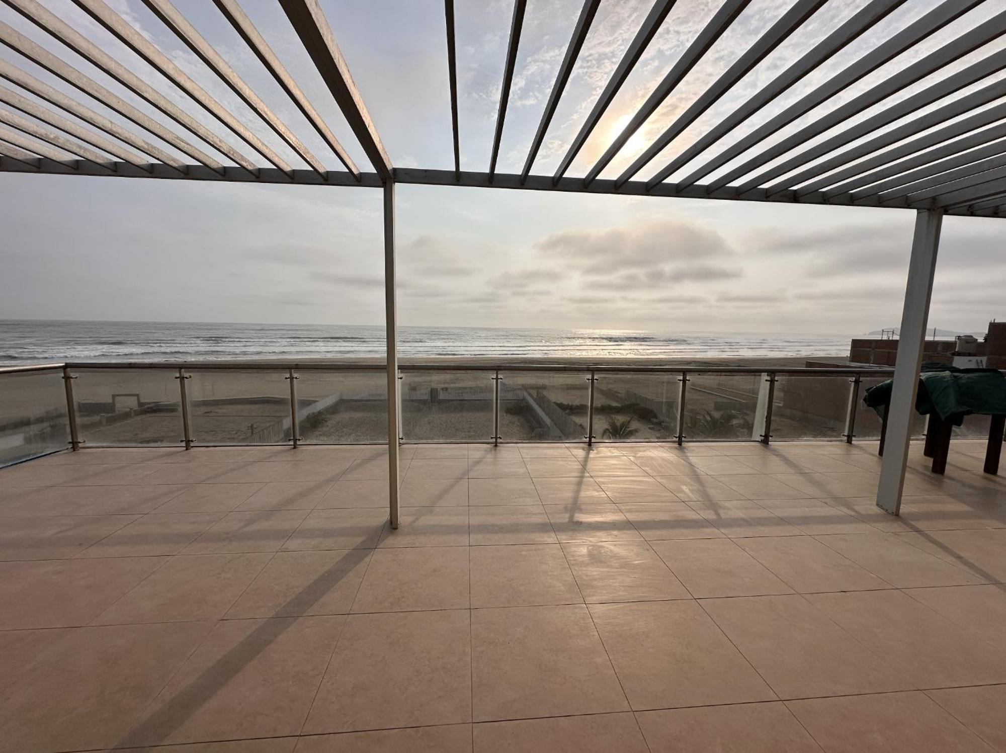 Yolo House Peru Panzió Asia Kültér fotó