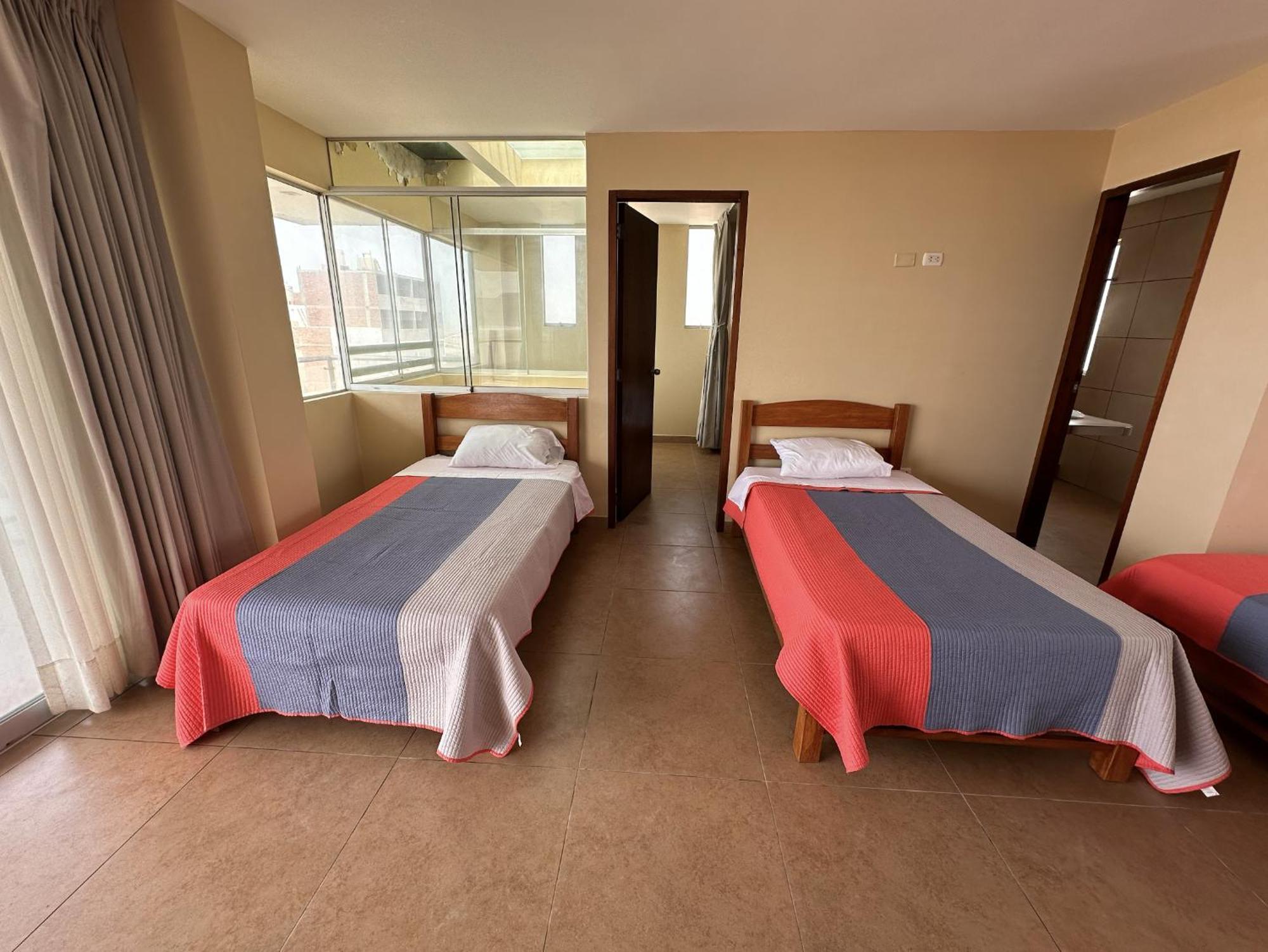 Yolo House Peru Panzió Asia Kültér fotó