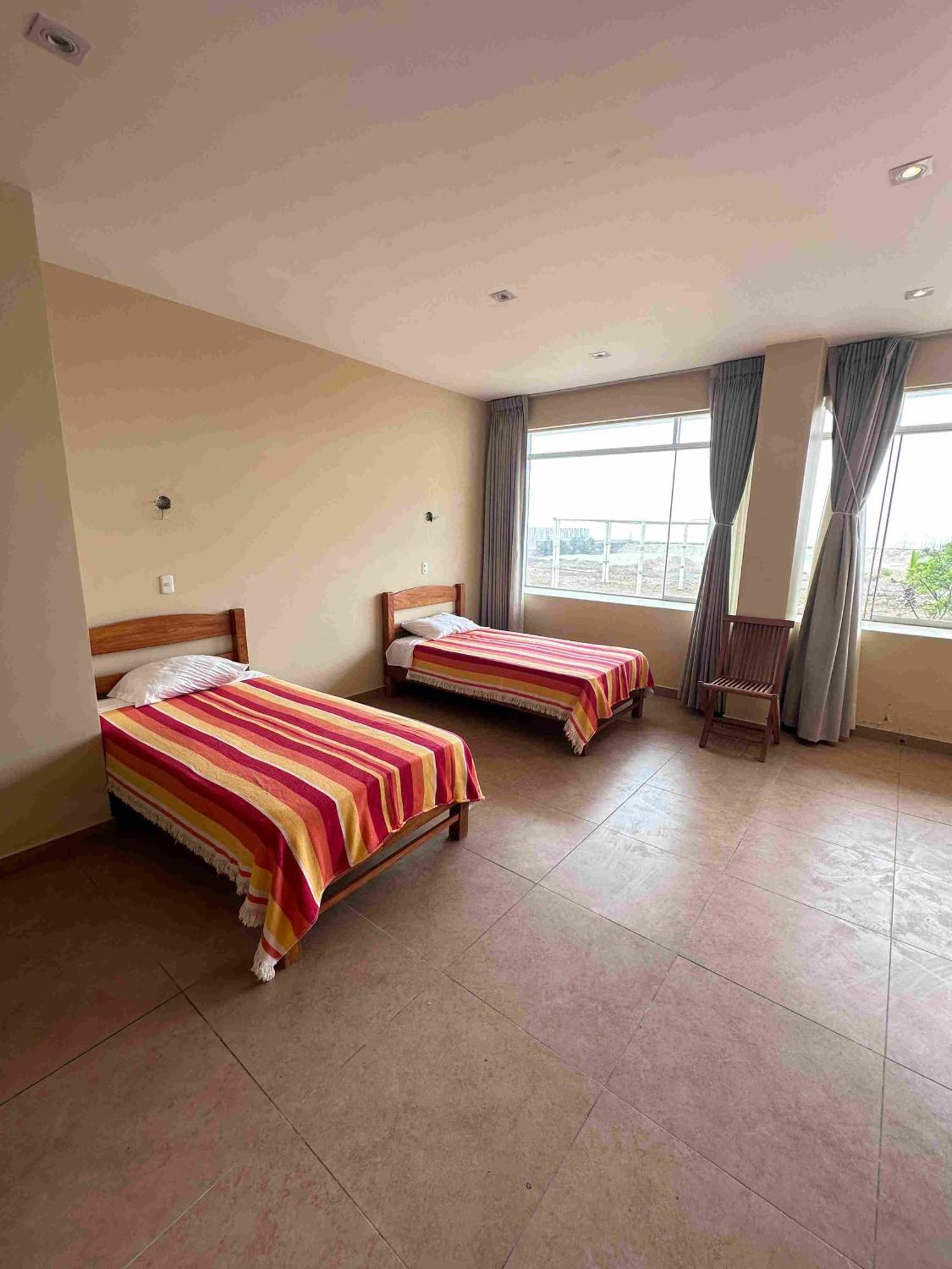Yolo House Peru Panzió Asia Kültér fotó